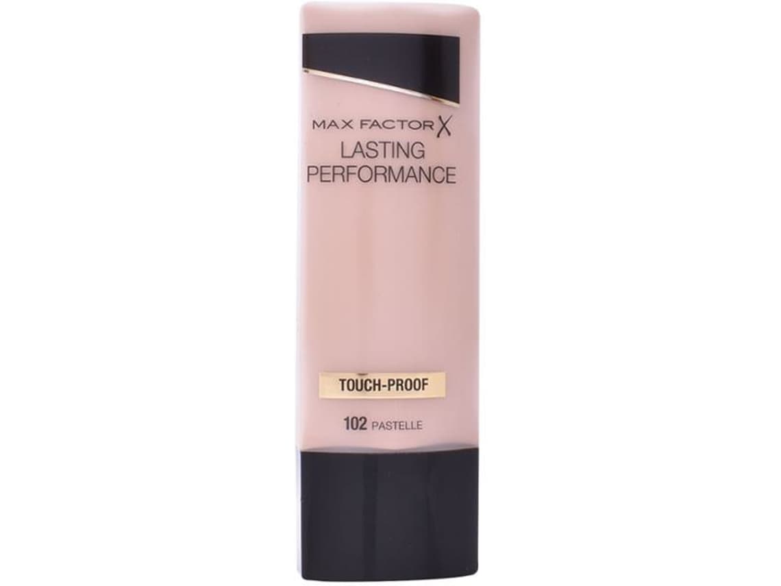 Lasting Performance  Women  Liquid foundation  102 PastElle  35 ml