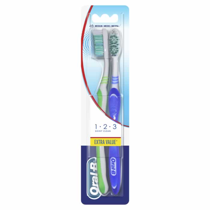1455_f50bbf718e8797eeb9e96c5020bf1703 Oral-B Shiny Clean Toothbrush Medium 2 Units - Image 1