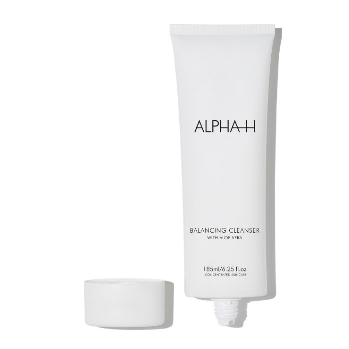 361570_03fffa866efecbad7e362765f5417582 Cleansers by Alpha H Balancing Cleanser 200ml - Image 1
