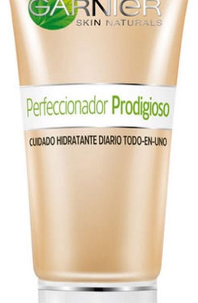 Vochtinbrengende Crème Make-Up Effect Skin Naturals Bb Cream Garnier 16382