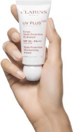 Clarins UV Plus Anti Pollution Multi-Protection Moisturizing Screen SPF 50 - 30 ml - Dagcrème - Image 4