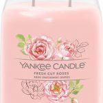 Yankee Candle - Fresh Cut Roses Signature Large Jar