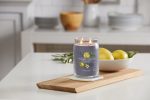 Yankee Candle - Black Tea & Lemon Signature Large Jar - Image 2