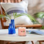 Yankee Candle - Tropical Breeze Signature Medium Jar