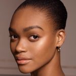 Max Factor - Facefinity Highlighter Powder - Brightener 001 - Image 3