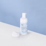 KLAIRS Rich Moist Foaming Cleanser pianka do mycia twarzy 100ml - Image 3