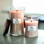 WoodWick Hourglass Medium Geurkaars - Vanilla & Sea Salt - Image 3