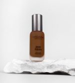 MÁDARA Skin Equal Foundation #100 Mocha 30 ml - vegan - SPF 15 - Image 3
