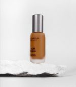 MÁDARA Skin Equal Foundation #90 Chestnut 30 ml - vegan - SPF 15 - Image 2