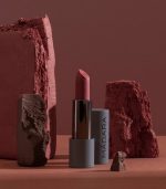 MÁDARA Velvet Wear Matte Cream Lipstick #32 Warm Nude - shea butter - vegan - Image 4