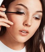 Clinique Eye Make up High Impact Mascara Dramatic Lashes On Contact 02 BlackBrown - Image 2
