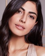 Miracle Touch Liquid Illusion Foundation By Max Factor #075-golden - Image 2