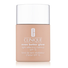 NytPY2IzTTl6eThuaTRIekpHbXd6NVZSQUE9PQ Make-up to brighten skin SPF 15 Even Better Glow ( Light Reflecting Makeup SPF 15) 30 ml - Image 1