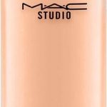 MAC Studio Waterweight Foundation NW22 30 ml
