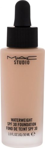 MAC Studio Waterweight Foundation NW20 30 ml