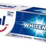 Signal Whitening Toothpaste - 100 ml - Whitening tandpasta - Zacht voor Tandglazuur - Wittere Tanden in 2 Weken