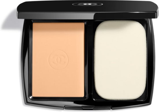 550x386-58 Chanel Ultra Le Teint Compact Spf15 B50 - Image 1