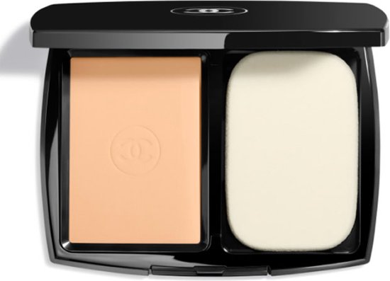 550x397-55 Chanel Ultra Le Teint Compact Spf15 B40 - Image 1