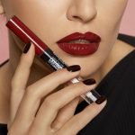 Deborah Milano Absolute Lasting Liquid Lipstick - 19 Burgundy - Duo lippenstift langhoudend - Donker Rood - Image 2