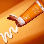 REN - Radiance AHA Smart Renewal Body Serum 200 ml - Image 4