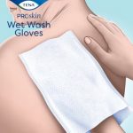 Tena Wet Wash Gloves - zacht geparfumeerd - 8 doekjes/stuk - Image 4
