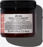 Conditioner for Blonde or Graying Hair Davines Alchemic Coral 250 ml - Image 2