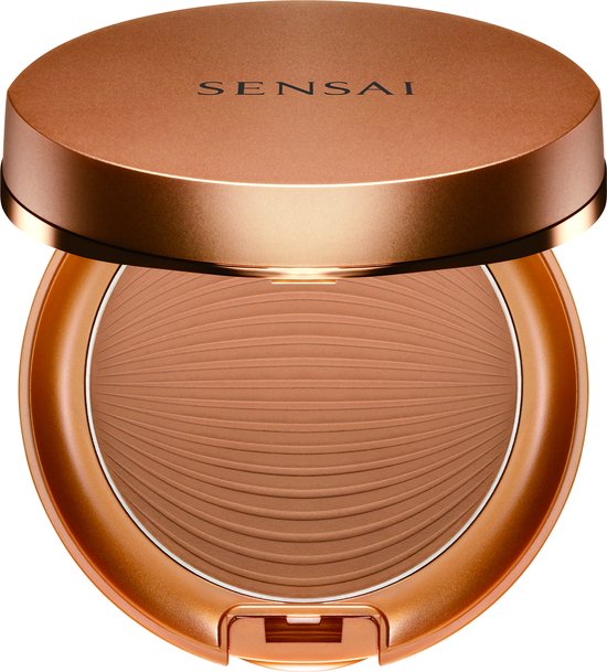 550x609-88 SENSAI Silky Bronze Getinte dagcrème 8.5 ml - Image 1