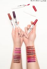Maybelline Superstay 24H Lippenstift - 542 Cherry Pie - Image 4