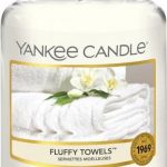 Yankee Candle Geurkaars Large Fluffy Towels - 17 cm / ø 11 cm