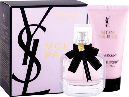 550x412-45 Yves Saint Laurent Mon Paris Giftset - 50 ml eau de parfum spray + 50 ml bodylotion - cadeauset voor dames - Image 1