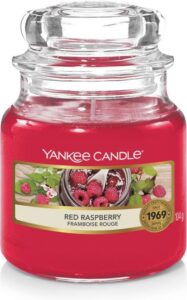 Yankee Candle Geurkaars Small Red Raspberry - 9 cm / ø 6 cm - Image 4