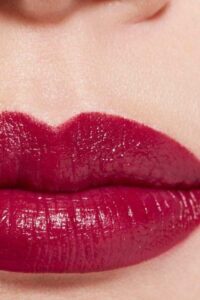 Chanel Rouge Allure Luminous Intense Lip Colour 99 Pirate - Image 2