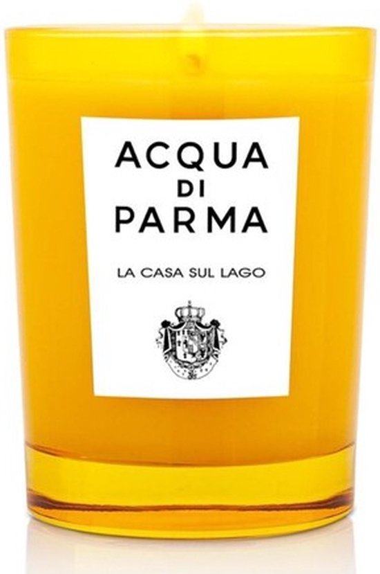 550x829-40 La Casa Sul Lago Candle 200.0g - Image 1