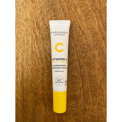 ZmiJEkSH9MjEJ4aAcCVpom Mádara Madara Vitamin C C Illuminating Recovery 15ml - Image 1