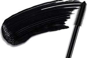 Dior Diorshow Pump ‘N’ Volume wimpermascara 090 Black - Image 3