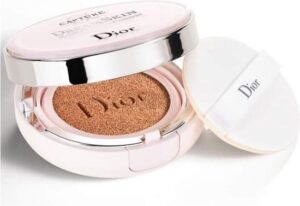 Dior Capture Dreamskin Moist & Perfect Cushion Spf50 Pa+++ 030 Medium Beige - Image 4