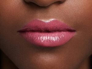 Intensive Lipstick Color Riche Shine 4,8 G - Image 4