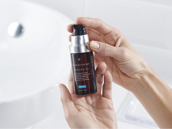 550x413-32 SkinCeuticals Nachtserum Resveratrol 30 ml - Image 1