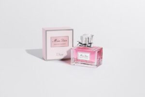 Miss Dior Absolutely Blooming Eau De Perfume Spray 50ml - Image 2