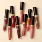 Max Factor Lipfinity Velvet Matte Lippenstift - 040 Luxe Nude Nude - Image 2
