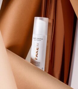 Mádara Madara Fake It Leche Autobronceadora Tono Light to Medium 150ml - Image 4