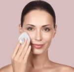 GESKE | SmartAppGuided™ Facial Brush 4 in 1 | Gezichtsreinigingsborstel met handvat | Zachte siliconen borstel | Professionele gezichtsreiniging | Gezichtsreinigingsapparaat | Huidreiniging - Image 2