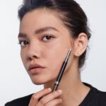 L'Oréal 24H Brow Filling Triangular Pencil 5.0 Light Brunette 1 ml - Image 2