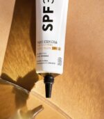 MÁDARA Plant Stem Cell Age-Defying Face Sunscreen SPF30 - 40 ml -UVA/UVB-bescherming - Image 3